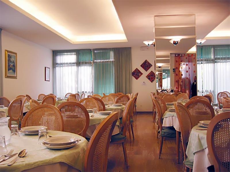 Hotel Rinaldi Bordonchio ภายนอก รูปภาพ